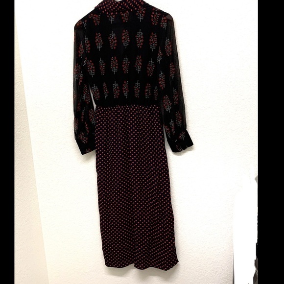 River Island tie neck navy midi dress with dainty red flowers. Size 8 - Picture 2 of 5